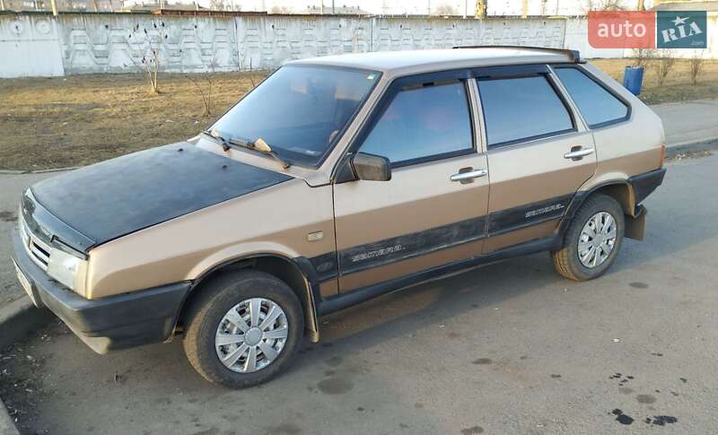 Хетчбек ВАЗ / Lada 2109 1995 в П'ятихатках фото 11 Хетчбек ВАЗ / Lada 2109 1995 в П'ятихатках