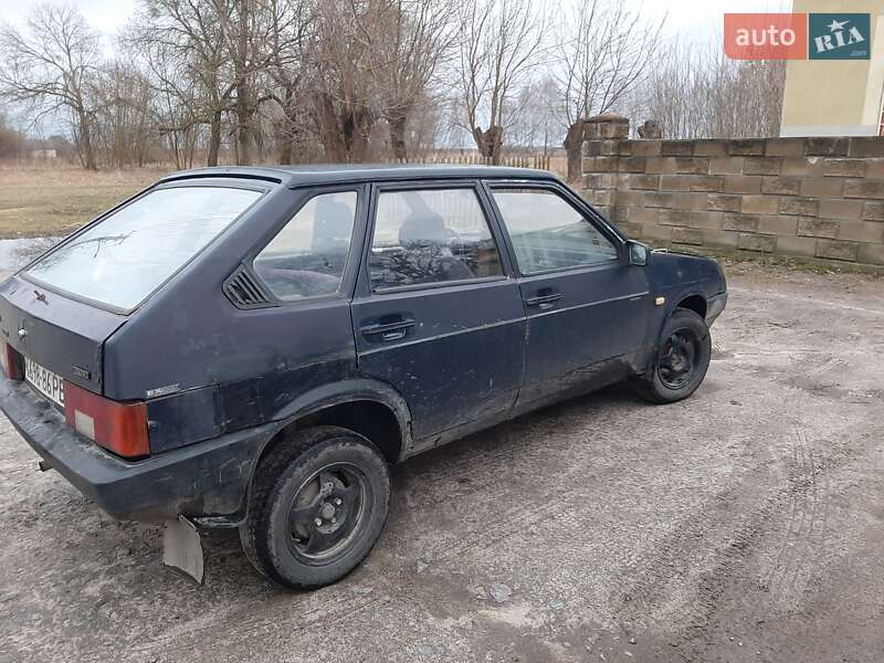 ВАЗ / Lada 2109 1989 ВАЗ / Lada 2109 1989