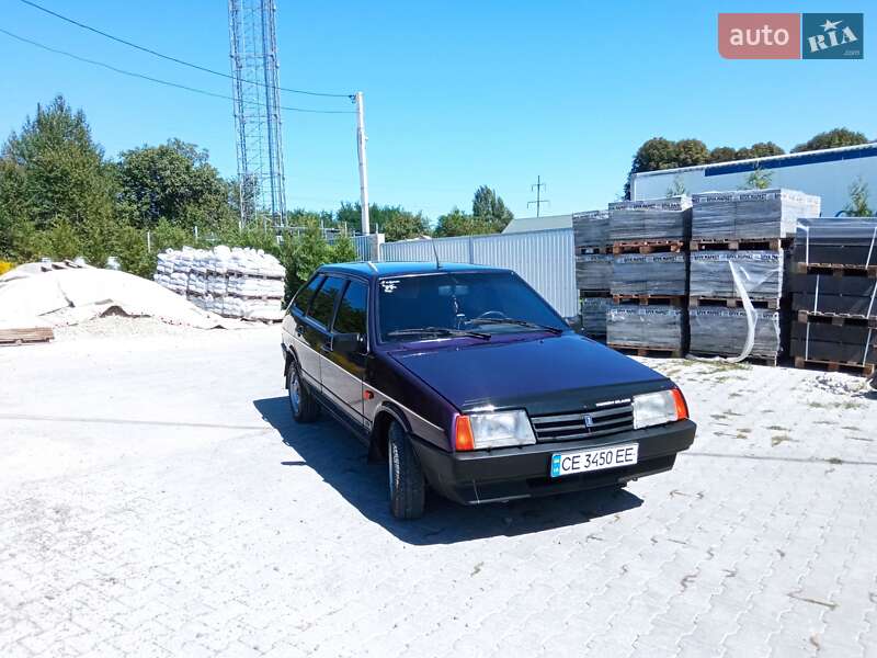 Хэтчбек ВАЗ / Lada 2109 2001 в Черновцах