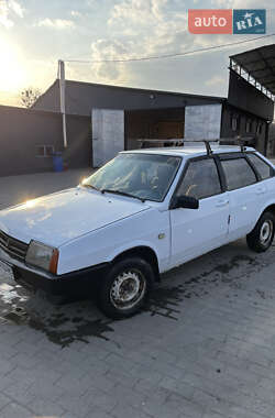 Хэтчбек ВАЗ / Lada 2109 1987 в Шишаки