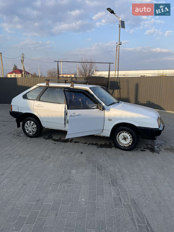 Хэтчбек ВАЗ / Lada 2109 1987 в Шишаки