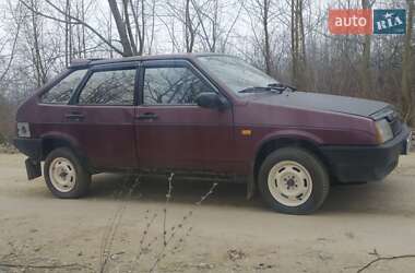 Хэтчбек ВАЗ 2109 1995 в 