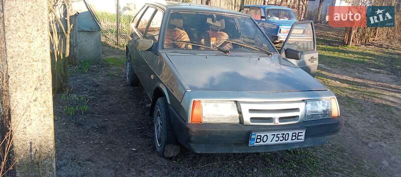 Хетчбек ВАЗ / Lada 2109 1993 в Золочеві