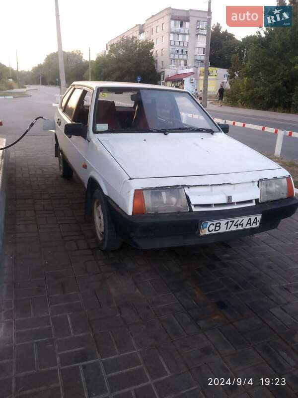 Хэтчбек ВАЗ / Lada 2109 1988 в Чернигове