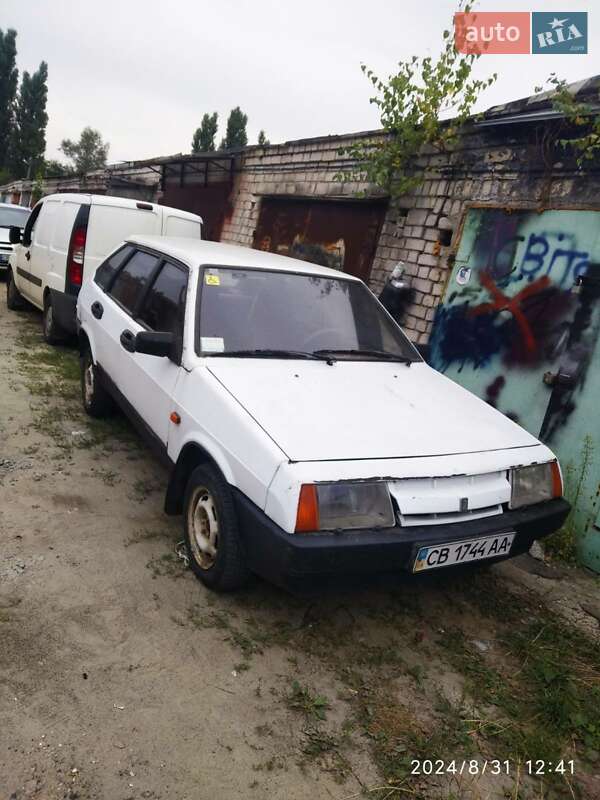 Хэтчбек ВАЗ / Lada 2109 1988 в Чернигове