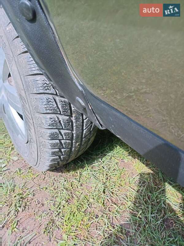 Хэтчбек ВАЗ / Lada 2109 2002 в Старом Самборе фото 24 Хэтчбек ВАЗ / Lada 2109 2002 в Старом Самборе