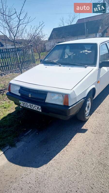Хэтчбек ВАЗ 2109 1991 в 