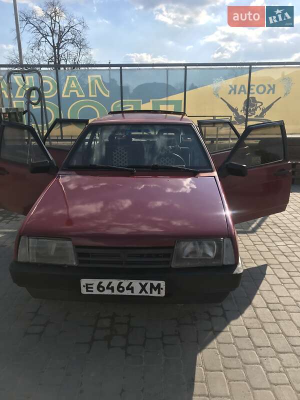 Хэтчбек ВАЗ / Lada 2109 1992 в Каменец-Подольском