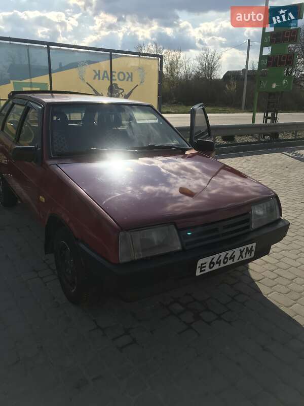 Хэтчбек ВАЗ / Lada 2109 1992 в Каменец-Подольском