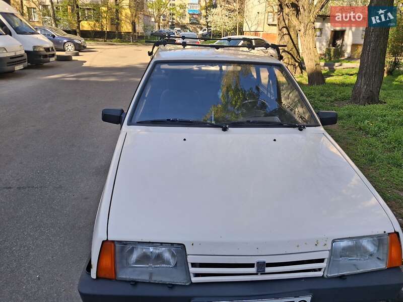 Хэтчбек ВАЗ 2109 1996 в 