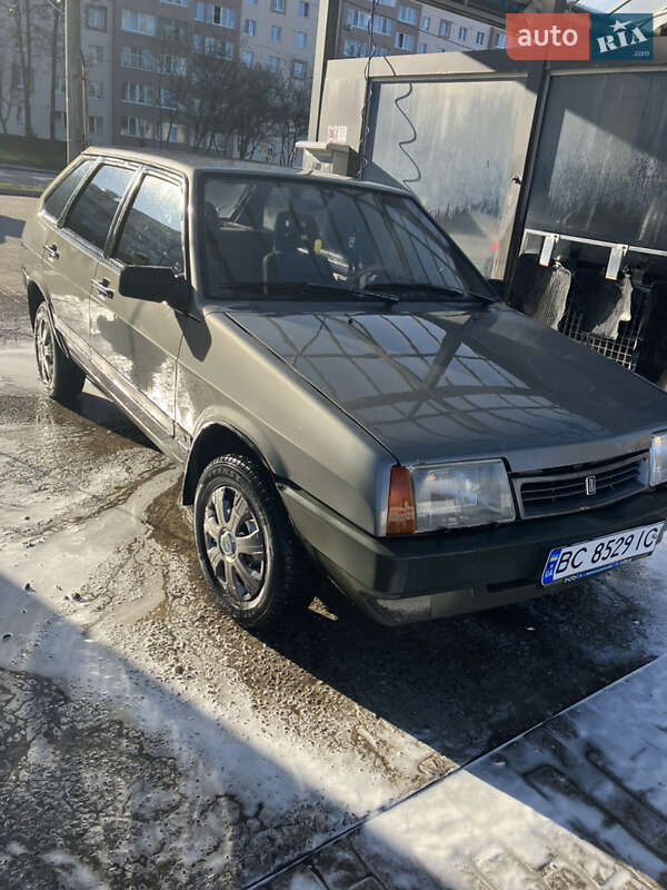 Хэтчбек ВАЗ / Lada 2109 1990 в Ивано-Франковске