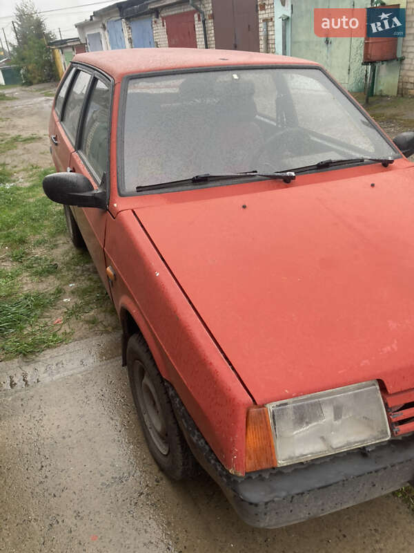 Хэтчбек ВАЗ / Lada 2109 1996 в Вараше