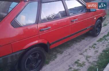 Хэтчбек ВАЗ 2109 1990 в 