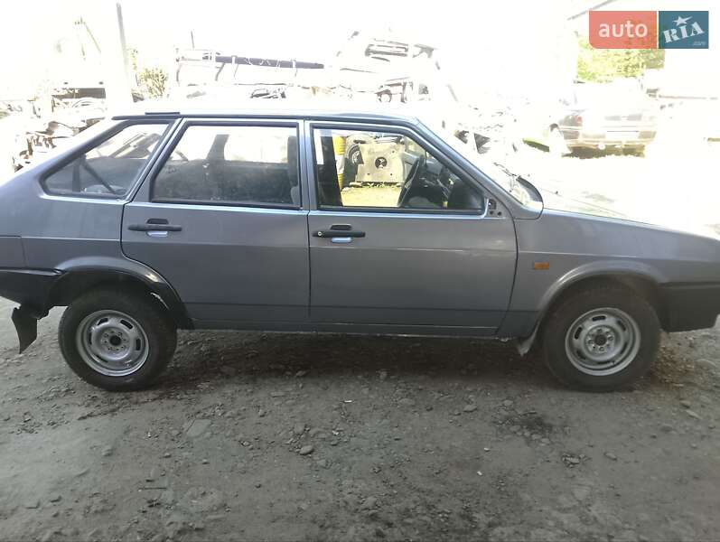 Хэтчбек ВАЗ / Lada 2109 2006 в Сколе