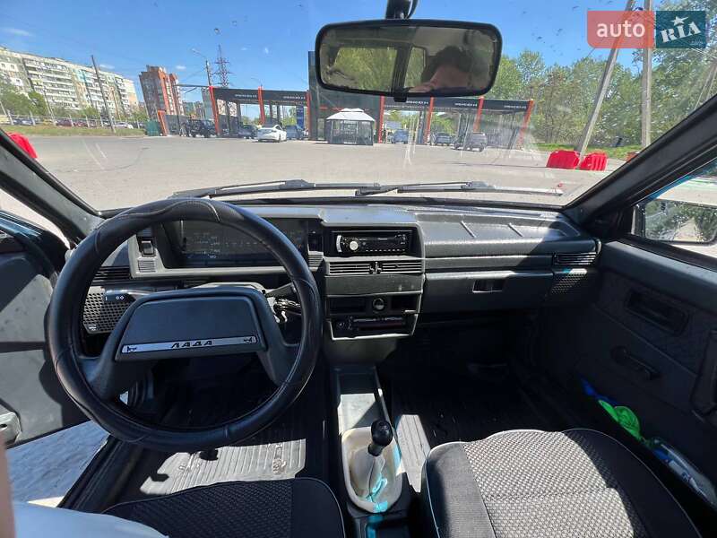 Хэтчбек ВАЗ / Lada 2109 2005 в Полтаве
