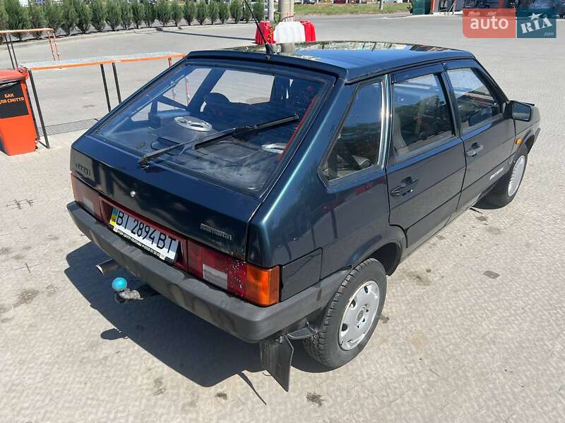 Хэтчбек ВАЗ / Lada 2109 2005 в Полтаве
