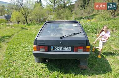 Хэтчбек ВАЗ 2109 1988 в 
