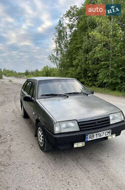 Хэтчбек ВАЗ 2109 2002 в 