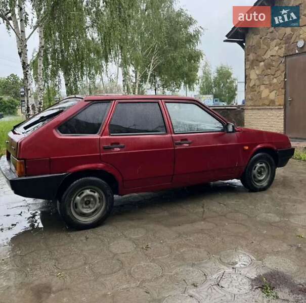 Хэтчбек ВАЗ 2109 1994 в 