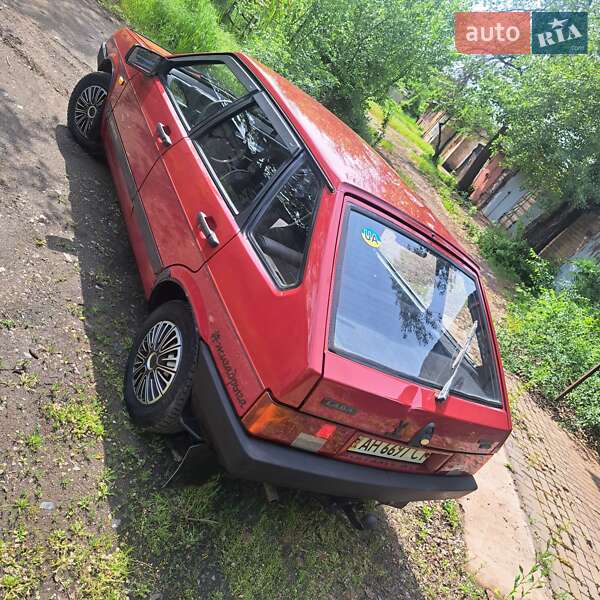Хэтчбек ВАЗ / Lada 2109 1996 в Кривом Роге