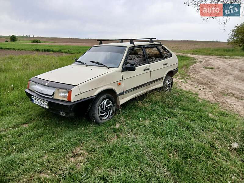 Хэтчбек ВАЗ 2109 1987 в 
