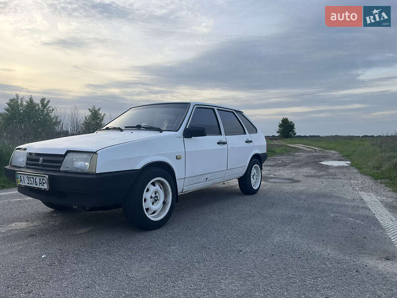 Хетчбек ВАЗ / Lada 2109 2006 в Києві