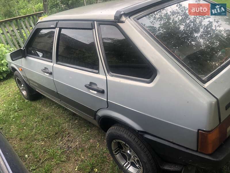 Хетчбек ВАЗ / Lada 2109 2005 в Сумах