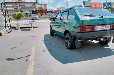 Хэтчбек ВАЗ 2109 2004 в 