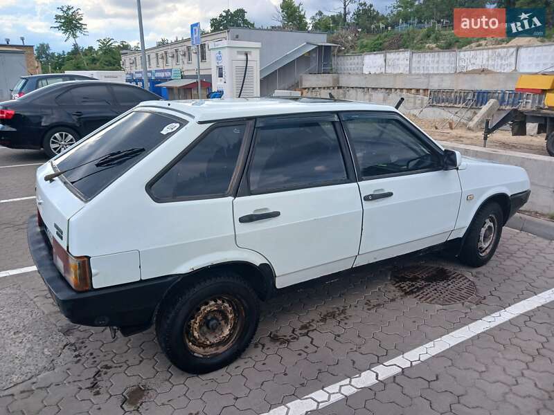 Хэтчбек ВАЗ / Lada 2109 1993 в Киеве