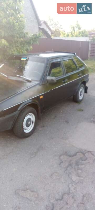 Хэтчбек ВАЗ / Lada 2109 1996 в Каневе