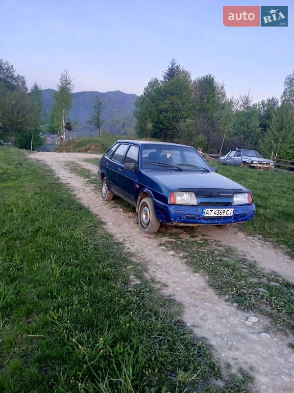 Хэтчбек ВАЗ 2109 1998 в 