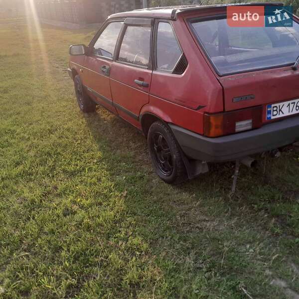 Хетчбек ВАЗ / Lada 2109 1990 в Дубні
