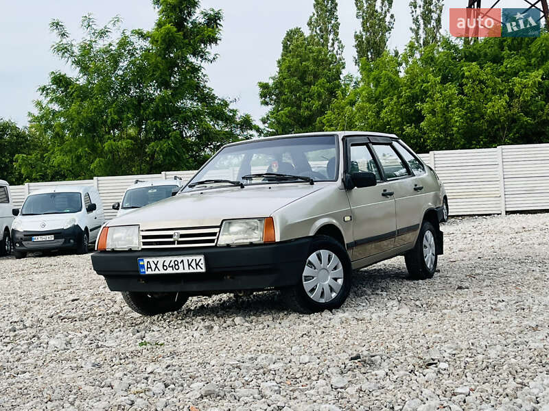 Хетчбек ВАЗ 2109 1998 в 