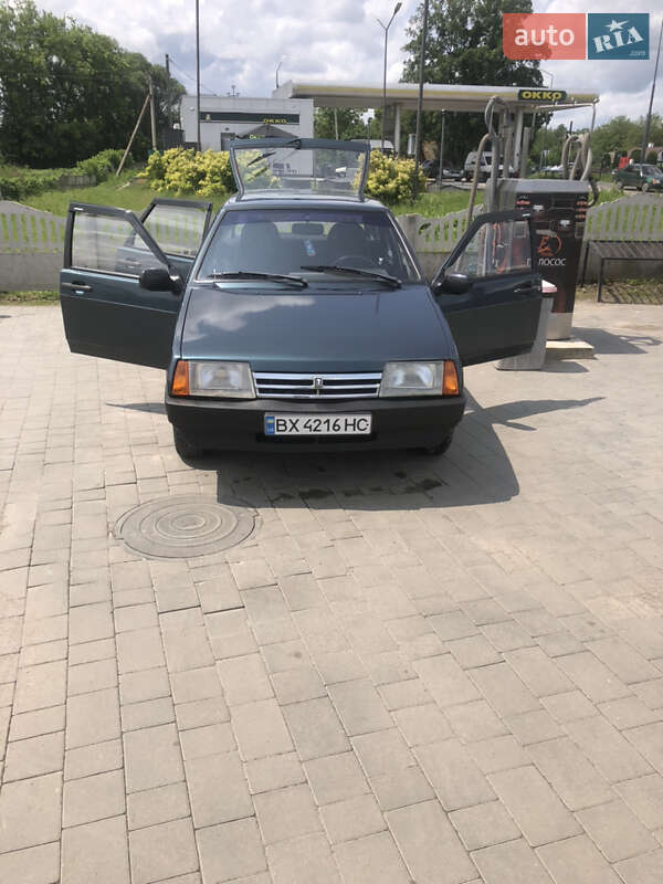 Хэтчбек ВАЗ 2109 2005 в 