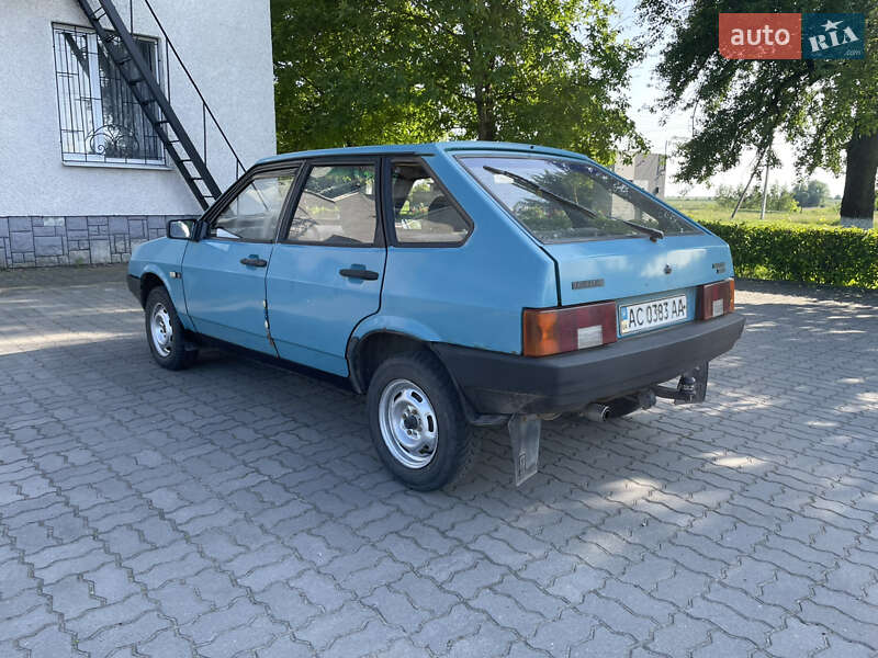 Хэтчбек ВАЗ / Lada 2109 1992 в Иваничах