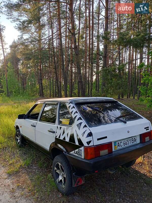 Хэтчбек ВАЗ / Lada 2109 1989 в Маневичах