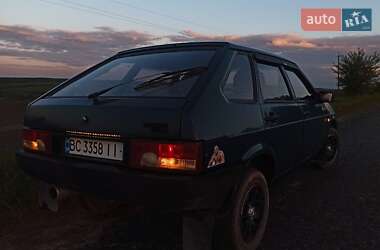 Хэтчбек ВАЗ 2109 2004 в 