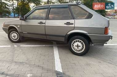 Хэтчбек ВАЗ 2109 1990 в 