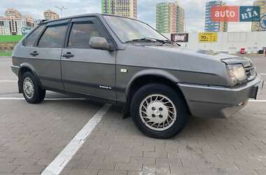Хэтчбек ВАЗ 2109 1990 в 