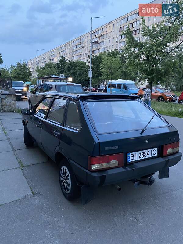 Хэтчбек ВАЗ / Lada 2109 2004 в Киеве
