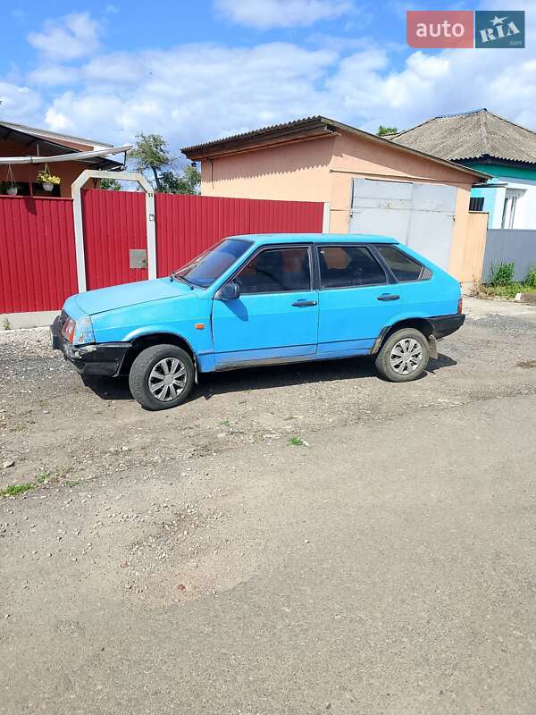 Хэтчбек ВАЗ / Lada 2109 1990 в Чернигове фото 4 Хэтчбек ВАЗ / Lada 2109 1990 в Чернигове