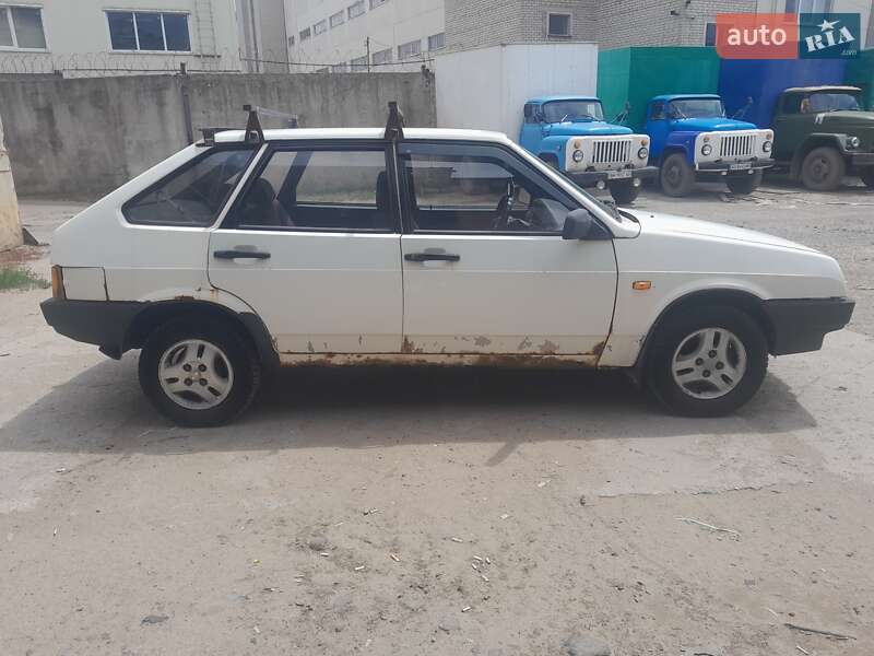 Хэтчбек ВАЗ / Lada 2109 1988 в Харькове