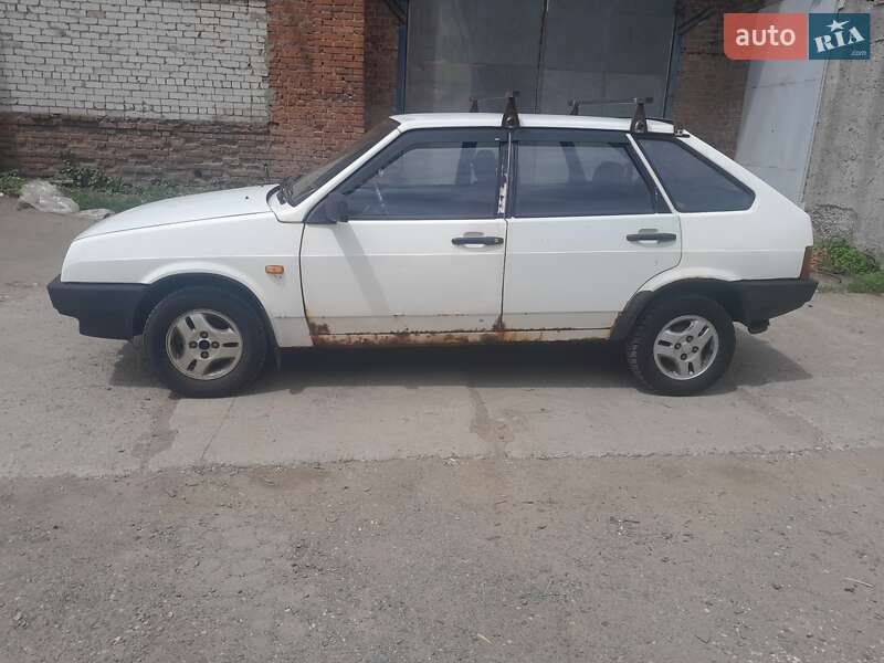 Хэтчбек ВАЗ / Lada 2109 1988 в Харькове