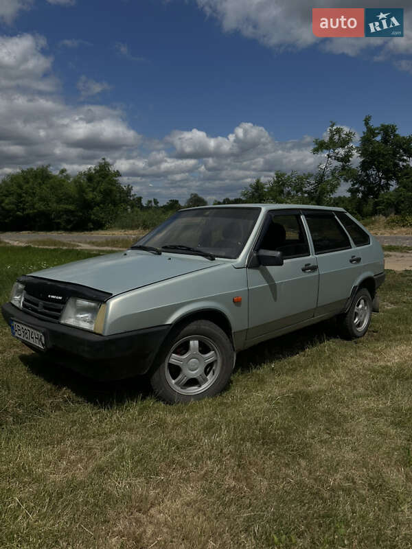 Хэтчбек ВАЗ / Lada 2109 2002 в Ладыжине