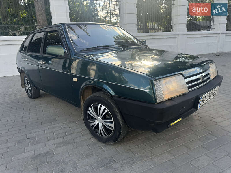Хэтчбек ВАЗ 2109 1998 в 