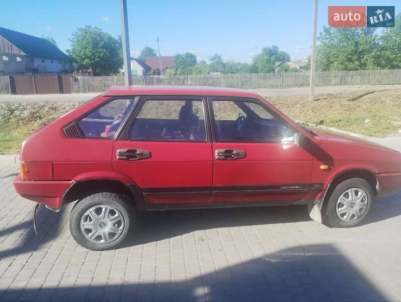 Хэтчбек ВАЗ / Lada 2109 1991 в Барановке