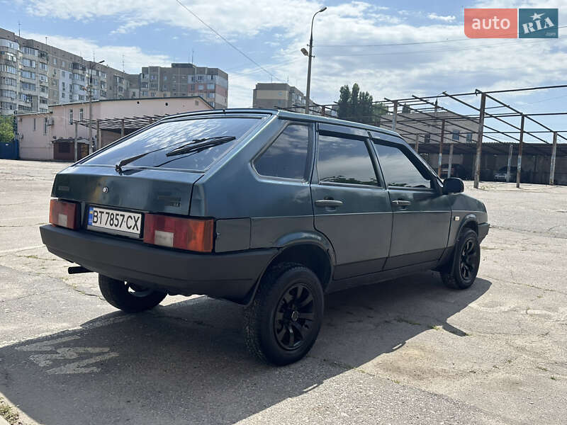 Хетчбек ВАЗ / Lada 2109 2005 в Херсоні