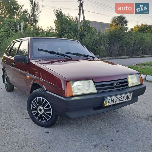Хетчбек ВАЗ / Lada 2109 2005 в Брусилові