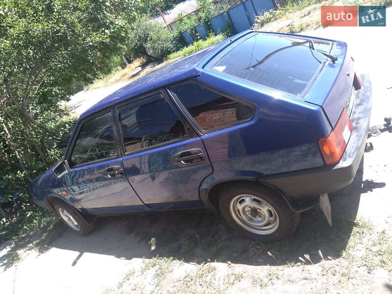 Хетчбек ВАЗ / Lada 2109 2002 в Дніпрі фото 9 Хетчбек ВАЗ / Lada 2109 2002 в Дніпрі