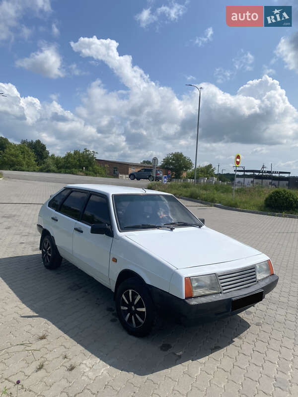 Хэтчбек ВАЗ / Lada 2109 1988 в Джулинке